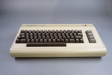 Lade das Bild in den Galerie-Viewer, Commodore C64 Computer
