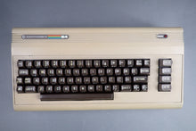 Lade das Bild in den Galerie-Viewer, Commodore C64 Computer