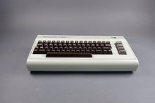 Lade das Bild in den Galerie-Viewer, Commodore C64 Computer