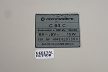Lade das Bild in den Galerie-Viewer, Commodore C64C Computer