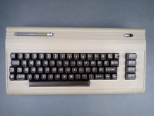 Lade das Bild in den Galerie-Viewer, Commodore C64 Computer