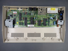 Lade das Bild in den Galerie-Viewer, Commodore C64C Computer