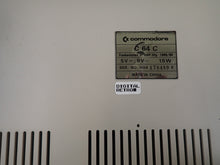 Lade das Bild in den Galerie-Viewer, Commodore C64C Computer