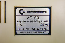 Lade das Bild in den Galerie-Viewer, Commodore VC-20 Seriennummer