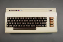 Lade das Bild in den Galerie-Viewer, Commodore VC-20