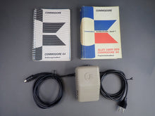 Lade das Bild in den Galerie-Viewer, Commodore C64 Computer
