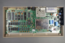 Lade das Bild in den Galerie-Viewer, Commodore C64 Computer

