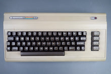 Lade das Bild in den Galerie-Viewer, Commodore C64 Computer
