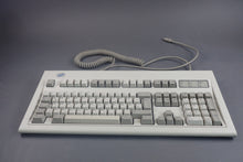 Lade das Bild in den Galerie-Viewer, IBM Modell M Tastatur
