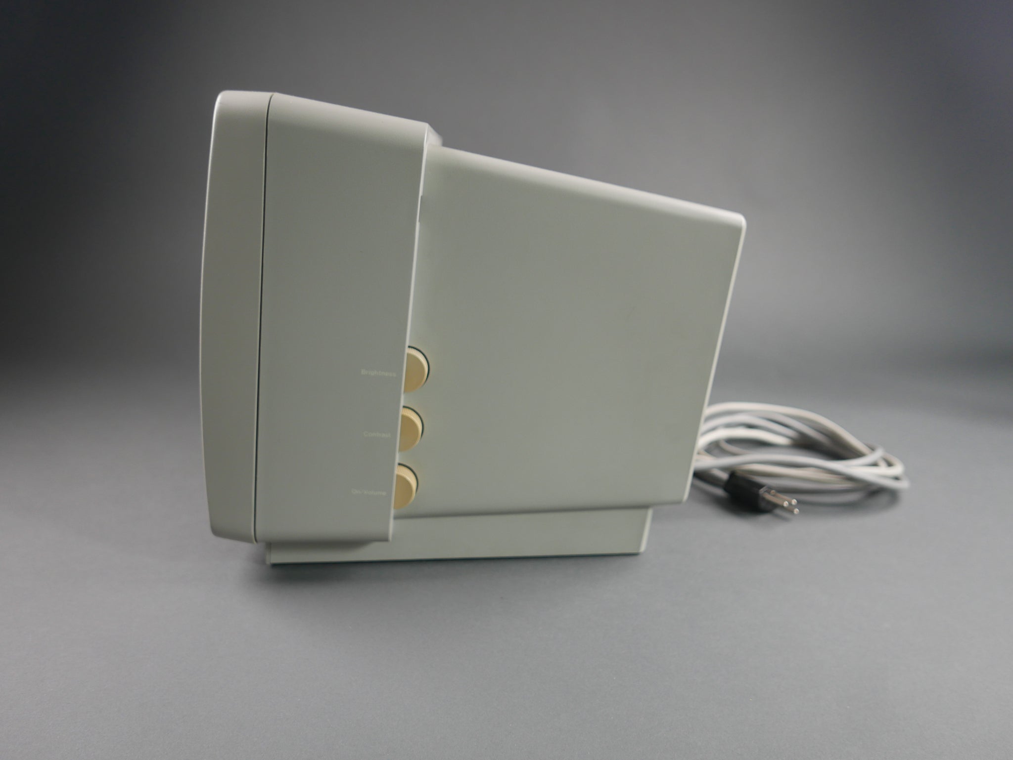 Atari SM124 Monochrom Monitor – Digital Retro